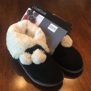 Cuddl Duds Slippers NWT size 7/8